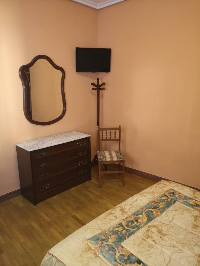 Apartamento GALLARZA con Parking Ezcaray Bagian luar foto